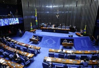 Sessão final do impeachment tem início com fala de senador paraibano