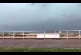 VEJA VÍDEO -  Jovem filma o momento em que é atingido por um raio nos EUA