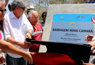 Ao lado do deputado Bosco Carneiro, Ricardo Coutinho entrega nova barragem Camará