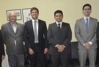 Mouzalas, Borba e Azevedo  :Escritório de advocacia recebe Diploma de Honra ao Mérito da CMJP
