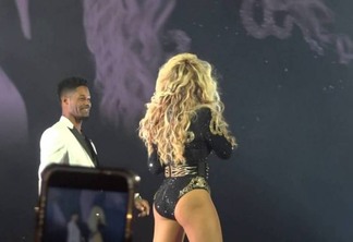Beyoncé interrompe show para dançarina ser pedida em casamento; ASSISTA