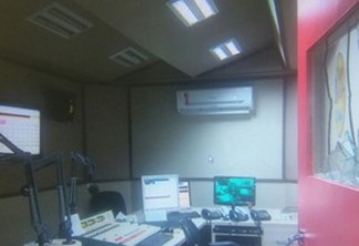 Assaltantes invadem emissora de rádio durante transmissão ao vivo