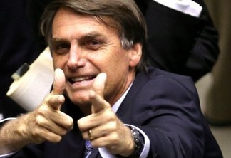 O polêmico Bolsonaro registra candidatura à presidência da Câmara