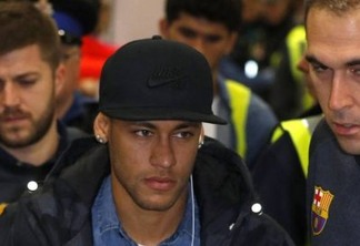 Neymar aceita proposta do PSG e vai deixar o Barcelona
