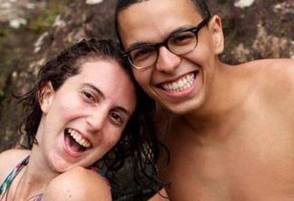 Youtuber Jout Jout anuncia fim de namoro com vídeo emocionante: "Estamos felizes com essa decisão"