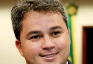 Deputado paraibano Efraim Filho é cotado para liderança do partido na Câmara
