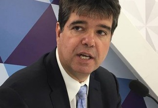 'Uma decisão grave e decepção grande', diz Ruy Carneiro sobre afastamento de Tasso Jereissati do PSDB