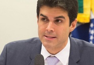 Ministro inspeciona obras da transposição na Paraíba