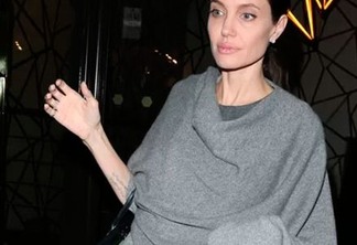 Angeline Jolie faz greve de fome e está pesando 34 quilos