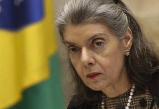 Carmen Lúcia discutirá com ministro da Justiça medidas contra violência em presídios