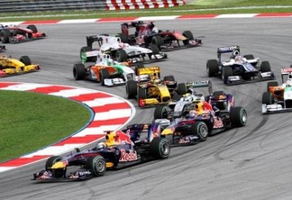 Vettel tem corrida adversa na China, mas segue na liderança do campeonato