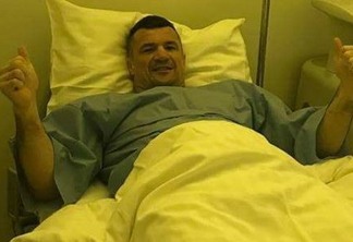 Mirko Cro Cop posta fotos no hospital