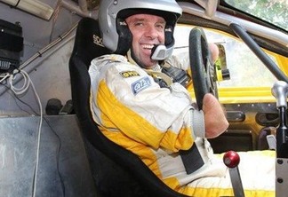 A incrível história do piloto sem braços e pernas que compete no Rali Dakar