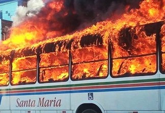 CAOS: Doze ônibus, um carro e duas delegacias foram atacados nesta quarta em Natal, sindicato manda recolher frota