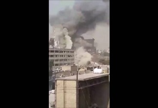 VEJA VÍDEO - Edifício de 15 andares desaba e mata bombeiros