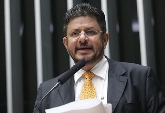 Vice-presidente da Câmara rompe com o governo após nomeação de Osmar Serraglio