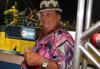 Cantor Genival Lacerda sofre AVC e é hospitalizado no Recife