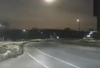VEJA VÍDEO: Policial grava passagem de meteoro em universidade