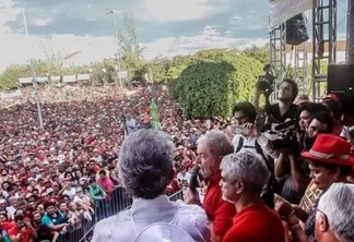 EVENTO DE MONTEIRO: Lula finge que não tem nada a ver com a roubalheira exposta pela Lava Jato - Por Josias de Souza