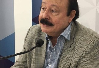 Levy Fidelix diz que Temer deveria ter mandado um ministro inaugurar transposição na Paraíba