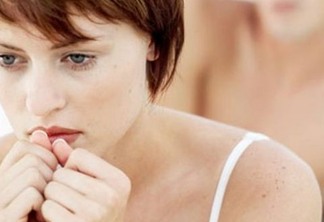 Mulher sentir dor durante o sexo não é normal; entenda 7 causas