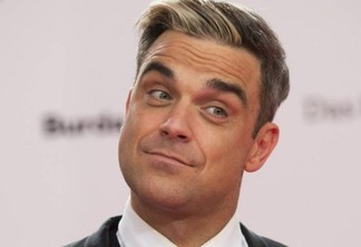 Cantor Britânico, Robbie Williams, se oferece para representar Rússia no Eurovisión