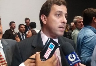 Gervásio concede entrevista, reúne lideranças e participa do Orçamento Democrático Estadual