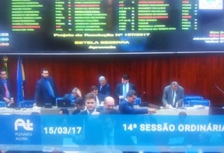 Em sessão na ALPB, deputados aprovam concessão de Medalha Epitácio Pessoa a Lula e Dilma