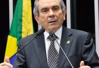 Raimundo Lira aclamado como novo líder do PMDB no Senado