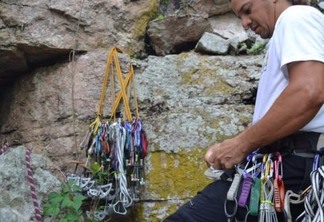Instrutor de rapel paraibano morre ao sofrer queda de 25 metros durante escalada no RN