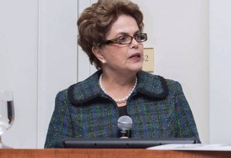 Dilma: Errei ao não notar extrema direita dominando centro democrático