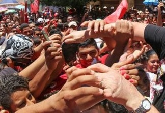 PESQUISA VOX POPULI 2018: Lula já seria eleito em primeiro turno