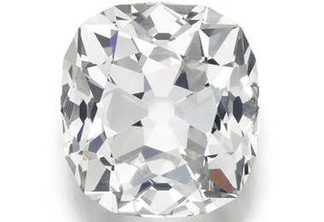 Diamante comprado por 10 libras em feira de usados é avaliado em 350 mil para leilão