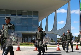 Temer revoga decreto que autoriza presença de Forças Armadas em Brasília