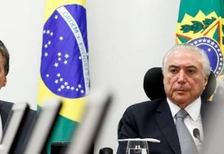 SOCORRO:  Raimundo Lira e mais 15 senadores do PMDB se reúnem com Michel Temer