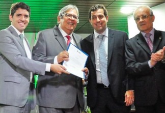 Presidente da Asplan recebe título de Cidadão Paraibano da ALPB