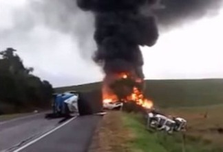 VEJA VÍDEO: acidente envolvendo ônibus e carreta deixa pelo menos 15 mortos no ES