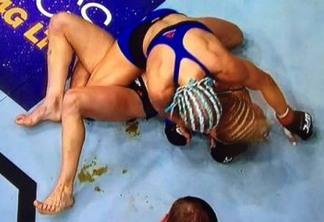 UFC: lutadora faz muita força e defeca no octógono