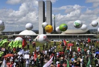 Estadão fala em pacto nacional para combater histeria pós-eleição