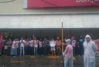 Manifestação contra corrupção fecha Centro de João Pessoa