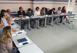Anísio Maia participa da primeira reunião da Comissão que elabora o Plano Estadual de Educação