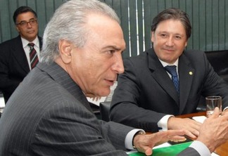 BRASILIA DF 23/02/2010  POLITICA  Presidente Michel Temer recebe Deputado  Rodrigo Rocha Loures (PMDB-PR) e convidado   na Camara dos Deputados  FOTO JBatista / Agencia Camara