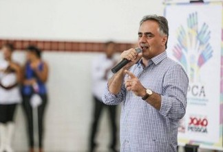 Luciano Cartaxo recebe prêmio de melhor gestão da Paraíba
