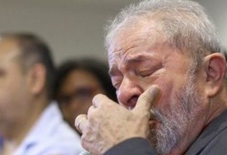 VEJA VÍDEO:  Lula é hostilizado por solitário em ato que seria em sua defesa, "Seu vagabundo e ladrão você merecia morrer"