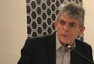 Governador afirma que recorrerá da decisão judicial que lhe proíbe de falar sobre João Azevêdo