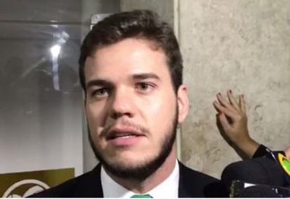 Dep. Bruno Cunha lima afirma que quem apostar no racha das oposições irá perder - VEJA VÍDEO