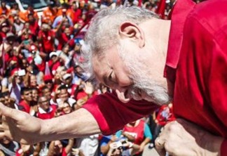 Lula sinaliza próxima caravana em Minas Gerais