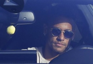 Chegada de Neymar faz lateral Meunier trocar mensagens com o PSG no Twitter
