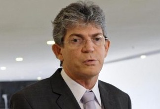 Governador rebate Cássio e nega campanha: “Não tem qualificação”