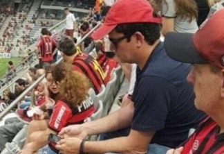 Disfarçado Sérgio Moro assiste partida de futebol